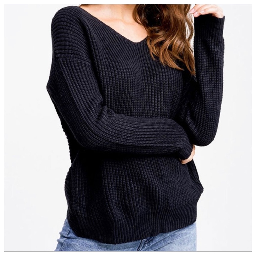 Black Adorable Sweater twist knot detail on back - Picture 2 of 4